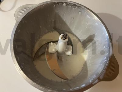 Pieno-vyšnių kokteilis su ledais Žingsnis 4