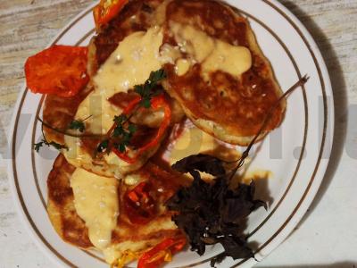 Kefyro blynai su grybais pagrindine nuotrauka