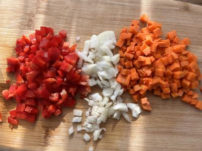 Aromatingas „Jasmin“ ryžiai su daržovėmis Žingsnis 1