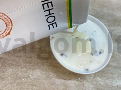 Grikių košė su tirpintu pienu, persimonu ir vynuogėmis Žingsnis 2