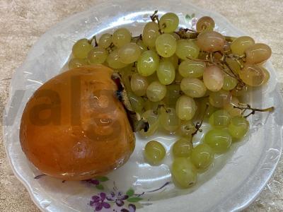 Grikių košė su tirpintu pienu, persimonu ir vynuogėmis Žingsnis 3