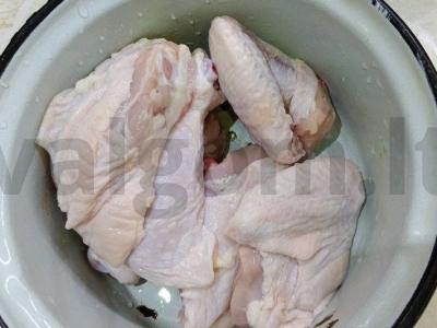 Plovas lėkštėje su prieskoniais Žingsnis 2