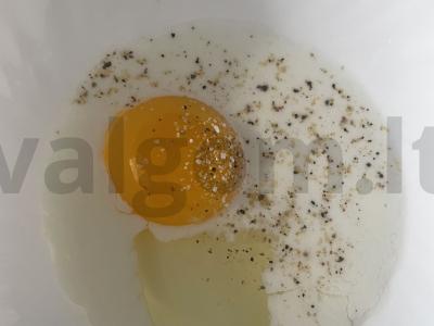 Omletas su špinatais ir pievagrybiais Žingsnis 2