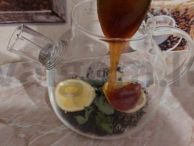 Arbata su medumi, citrina ir mėtomis Žingsnis 3