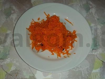 Salotas su žaliaisiais ridikėliais ir šonine „Greitas“ Žingsnis 1