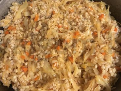 Troškinta kopūstai su perlinėmis kruopomis ir pomidorų pasta Žingsnis 11