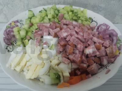 Salotas „Olivje su Krakovo dešra“ Žingsnis 2