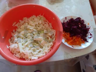 Marinuota kopūstai su burokėliais Žingsnis 2