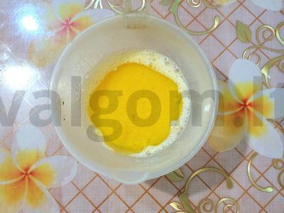 Bananų keksiukai su avižų miltais ir šokoladu Žingsnis 3