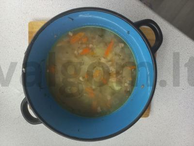 Grikių sriuba su troškiniu pagrindine nuotrauka