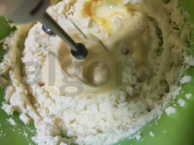 Varškės keksiukai su vaniliniu cukrumi Žingsnis 1