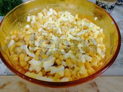 Salotos su tunu ir kukurūzais Žingsnis 1