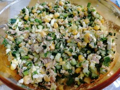 Salotos su tunu ir kukurūzais Žingsnis 4