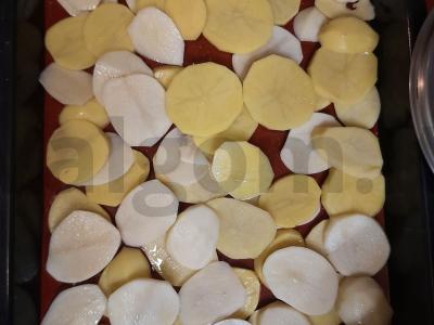 Plačiakė ant sluoksniuoto bulvių pagalvėlės Žingsnis 5