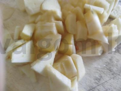 Obuolių šarlotė su grietine Žingsnis 5