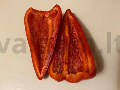 Patiekalas „Raudonos valtėlės“ su kiauliena, grybais ir daržovėmis Žingsnis 6