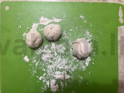 Kepti trikampiai su raudonųjų pupelių įdaru Žingsnis 8