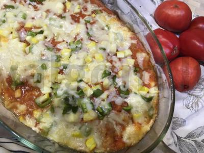 Daržovių lazanja vakarienei pagrindine nuotrauka