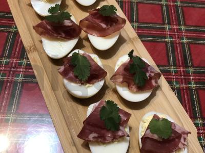 Kalakutų kiaušiniai su sūdyta kiauliena Žingsnis 7