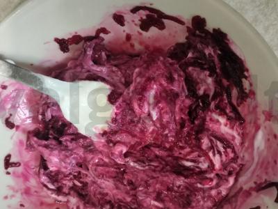 Ryškūs sumuštiniai su silke ir burokėliais Žingsnis 2