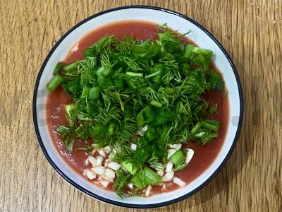 Farfalle pomidorų-česnako padaže su žolelėmis Žingsnis 3