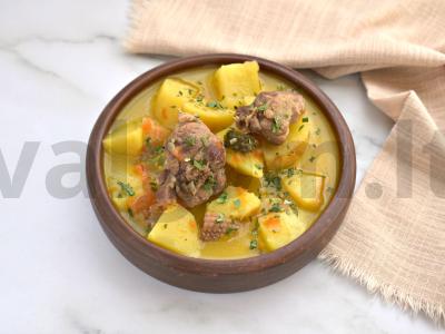 Antiena su antis ir bulvėmis vakarienei pagrindine nuotrauka