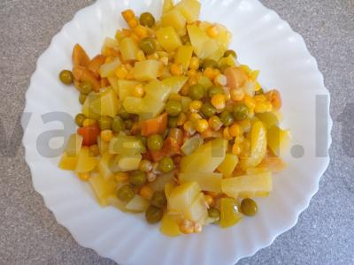 Daržovių salotas su marinuotais pievagrybiais Žingsnis 4