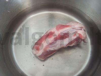 Kiaušinių ir bulvių sriuba mėsos sultinyje Žingsnis 1