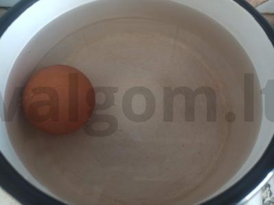 Kiaušinių ir bulvių sriuba mėsos sultinyje Žingsnis 4