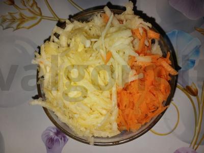 Rutabagos, morkų, obuolių ir kalendros salotos Žingsnis 1