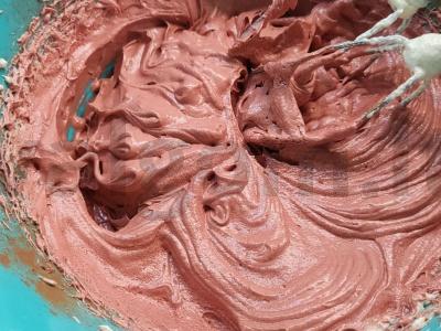 Marmuriniai sausainiai „Raudonas aksomas“ Žingsnis 6