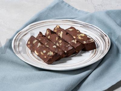 Šokoladas su riešutais pagrindine nuotrauka