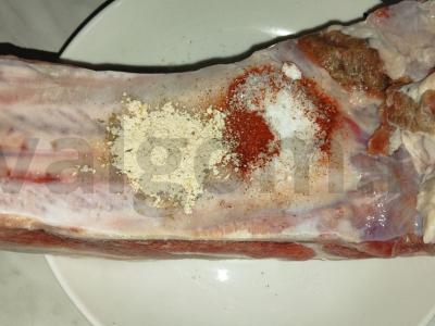 Kiaulienos šonkauliai su daržovių garnyru orkaitėje Žingsnis 1