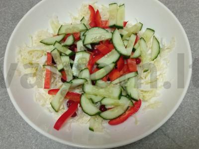 Vitaminų salotas su balzaminiu actu Žingsnis 5