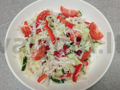 Vitaminų salotas su balzaminiu actu Žingsnis 9