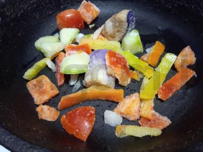 Kuskusas su daržovėmis, pievagrybiais ir vištiena Žingsnis 1