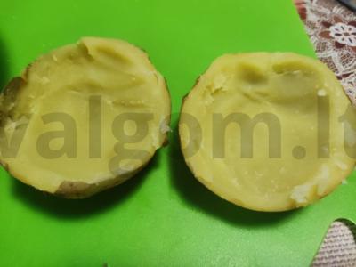 Bulvytė su dešra ir alyvuogėmis Žingsnis 2