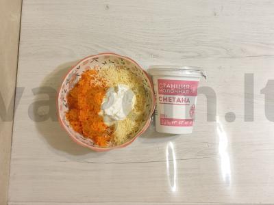 Morkų ir sūrio salotas per 10 minučių Žingsnis 3