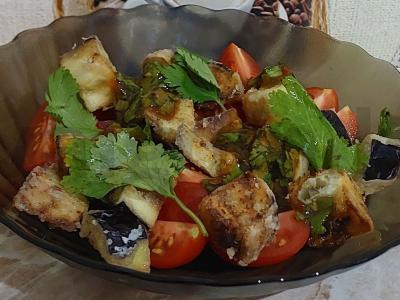 Salotas „Lazzat“ su baklažanais ir kalendra pagrindine nuotrauka