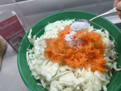 Rūgštaus kopūsto receptas su rožine druska Žingsnis 3