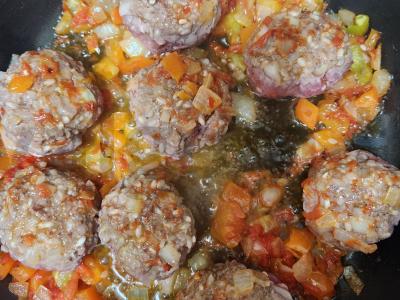 Mėsos ežiukai su ryžiais ir paprikomis Žingsnis 4