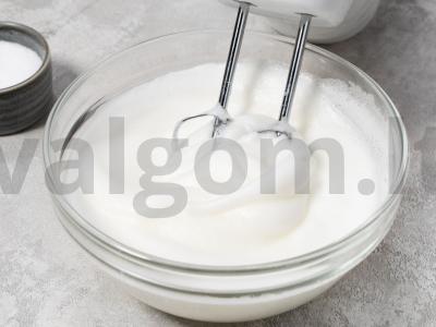 Purūs azijietiškas omletas mikrobangų krosnelėje Žingsnis 3