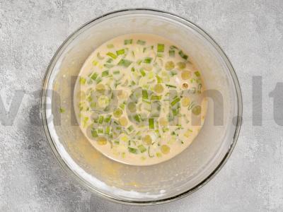 Purūs azijietiškas omletas mikrobangų krosnelėje Žingsnis 4