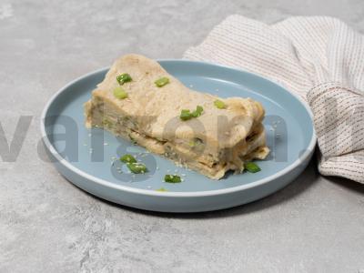 Purūs azijietiškas omletas mikrobangų krosnelėje pagrindine nuotrauka