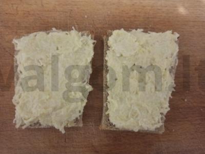 Traškūs bulvių skrudinti sumuštiniai su pomidoru ir imituota ikra Žingsnis 2