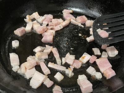 Kiaušinienė su šonine ir žolelėmis Žingsnis 2