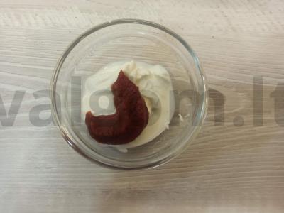 Šilti sumuštiniai su padažu ir žolelėmis Žingsnis 1