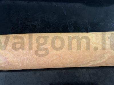 Biskvitinis ritinys su grietinėlės-varškės kremu Žingsnis 4