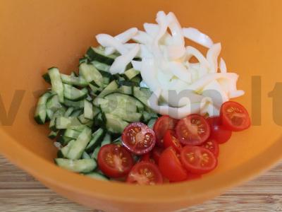 Aštrus salotas su marinuota kiauliena ir daržovėmis Žingsnis 7