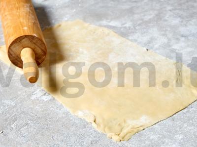 Sluoksniuota tešla kruasanams Žingsnis 9